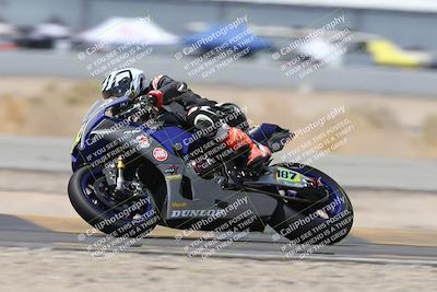 media/Apr-18-2025-CVMA Friday Practice (Fri) [[88baa45499]]/Racer 3/Session 5 (Turn 14 Tip In)/